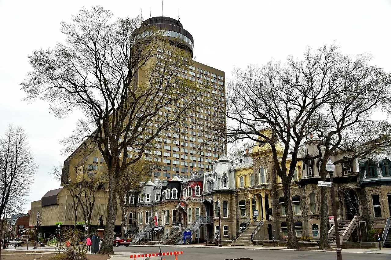 Hotel Le Concorde Quebec