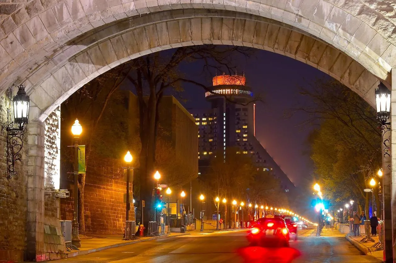 Hotel Le Concorde Quebec