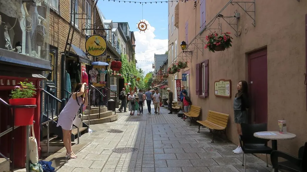Hotel Le Concorde Quebec