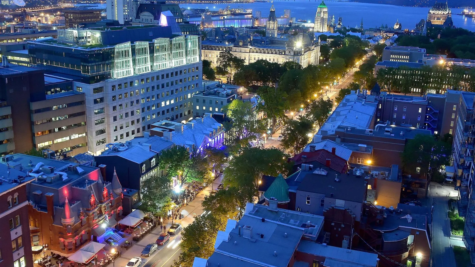 Hotel Le Concorde Quebec