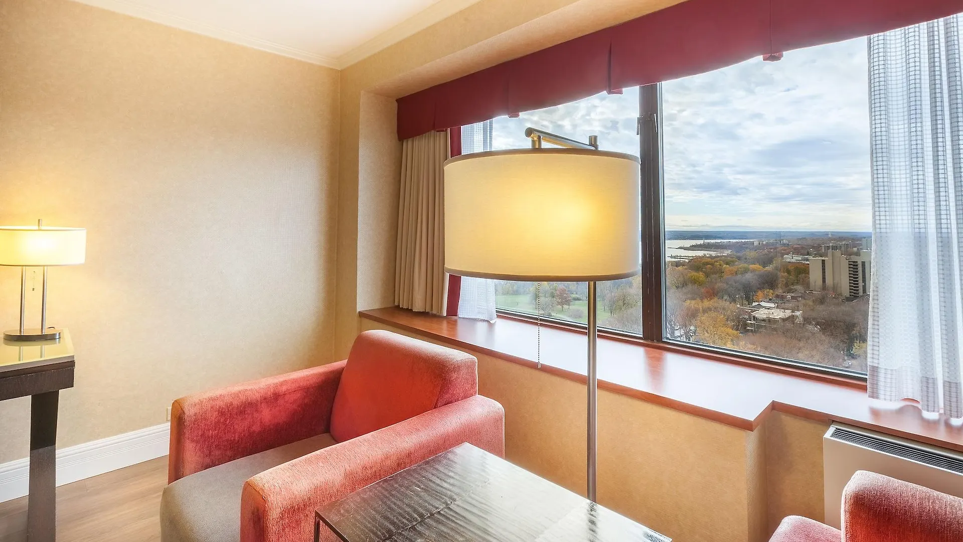 Hotel Le Concorde Quebec Quebec City